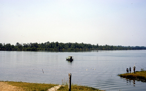(c) 1966 Berl Thomas, Sr.