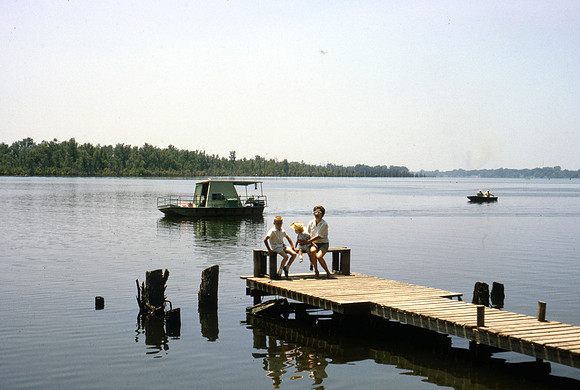 (c) 1966 Berl Thomas, Sr.