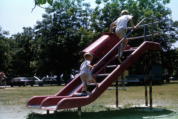 (c) 1966 Berl Thomas, Sr.
